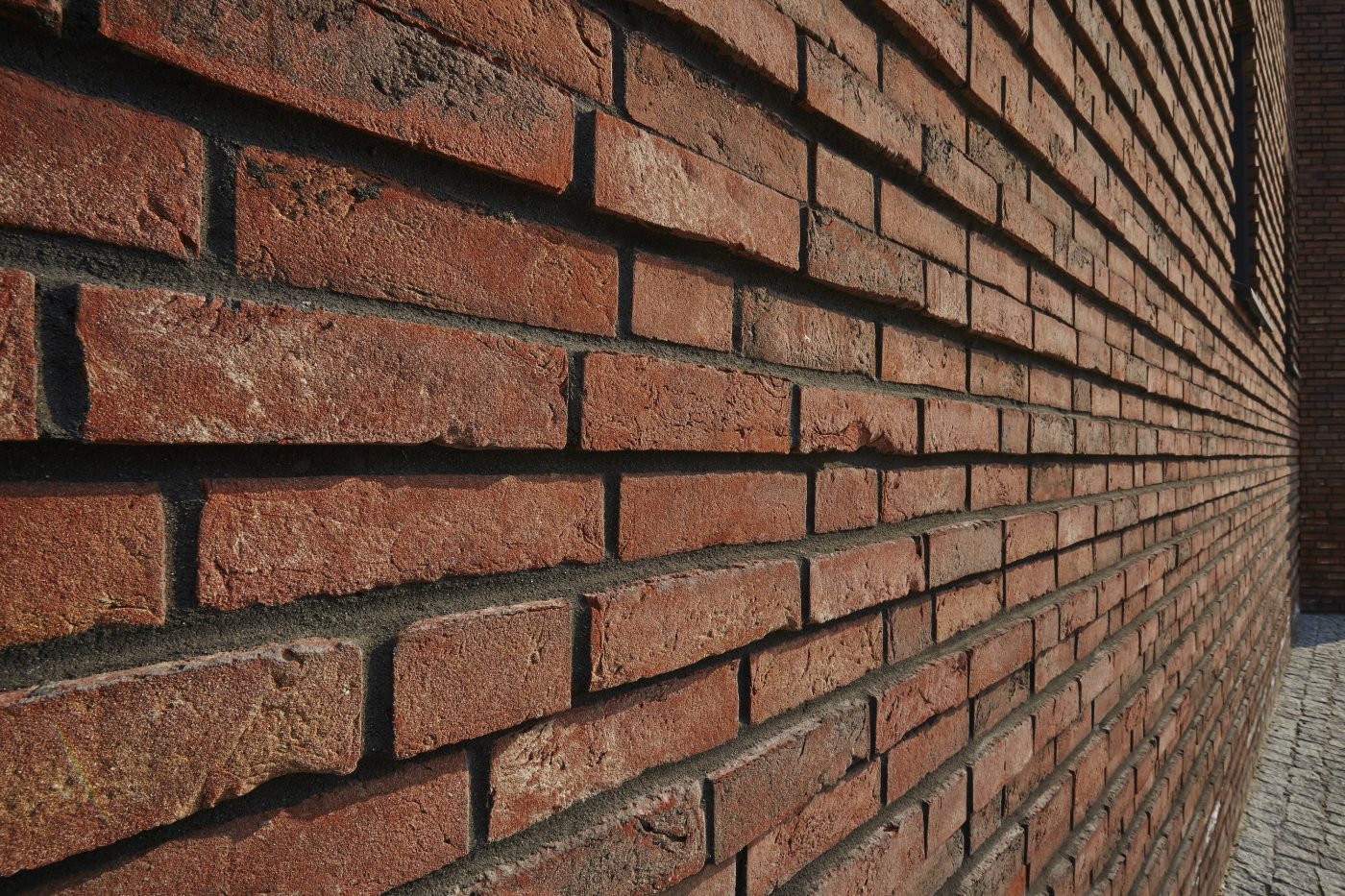 Budynki komunalne w Warszawie z cegłą klinkierową Terca Pastorale